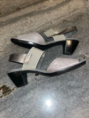 Munro Silver and Light Gray Slingback Block Heels
